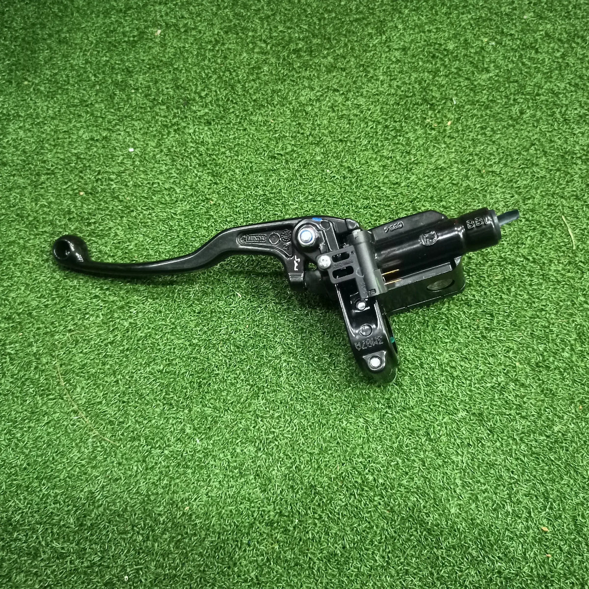 Duke 200 Master Cylinder Assembly Jg131826