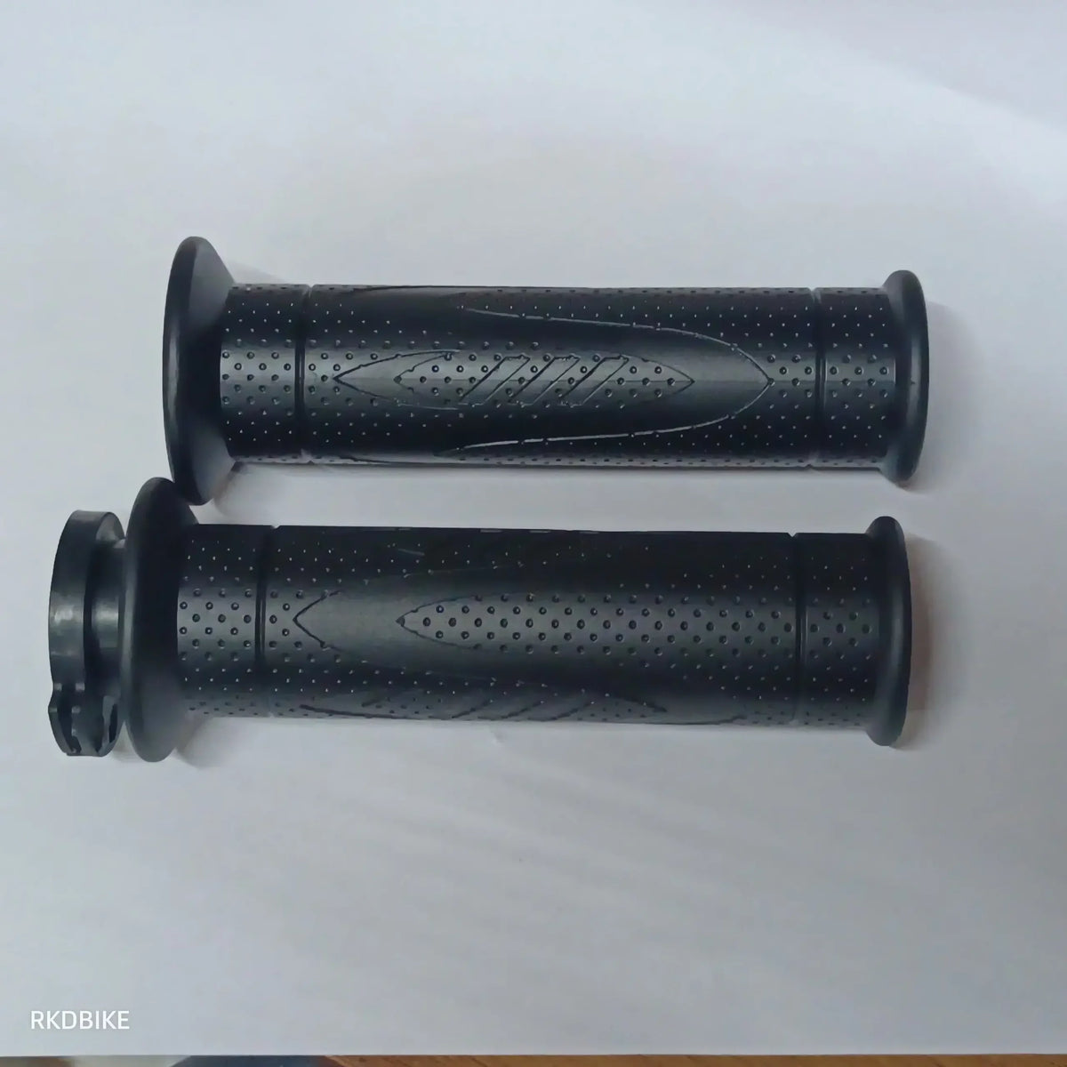 Benelli Tnt 300/302r Tnt600i/Gt600 Grip Set