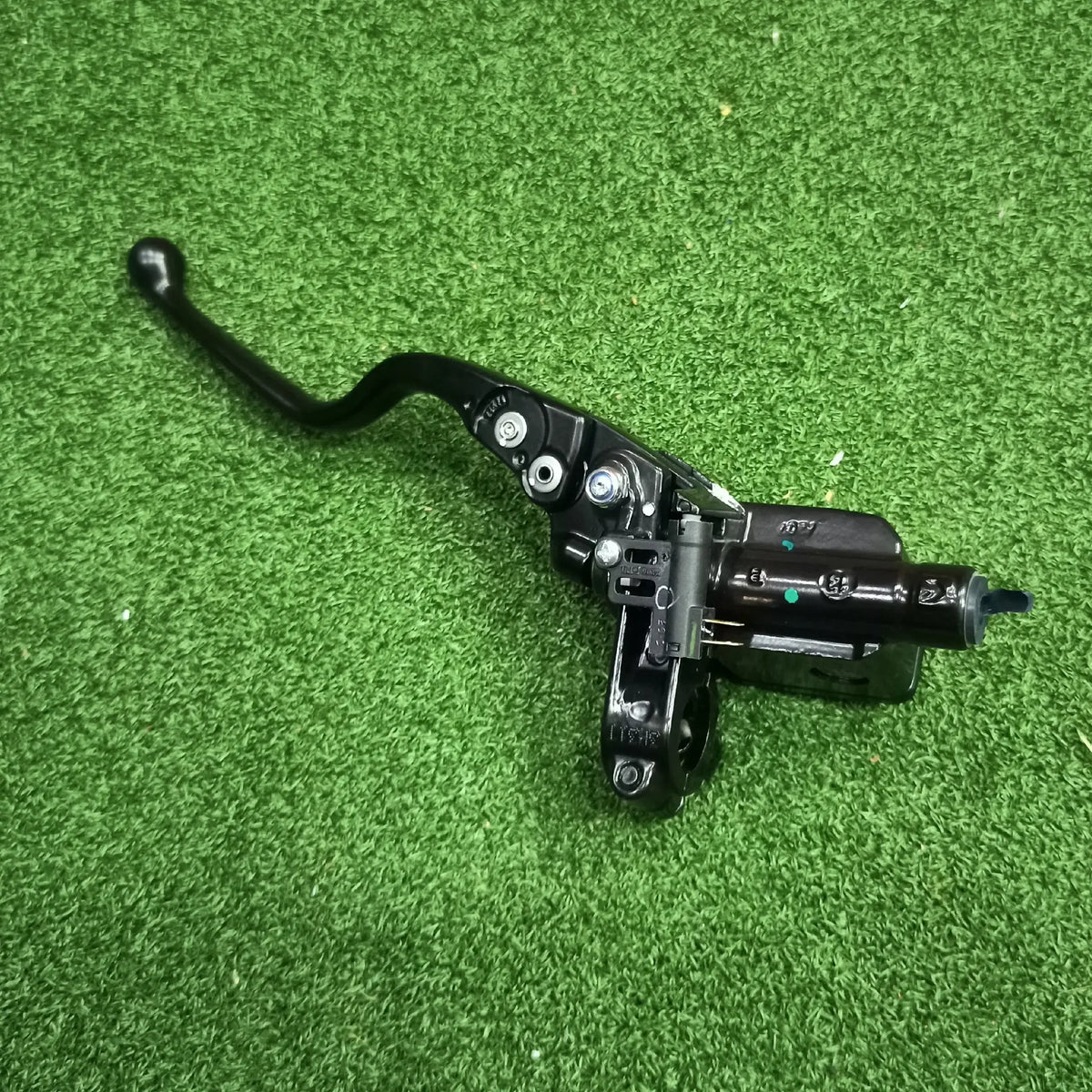Duke 390 Rc 390 Adjustable Rh Master Assembly 36jp0017