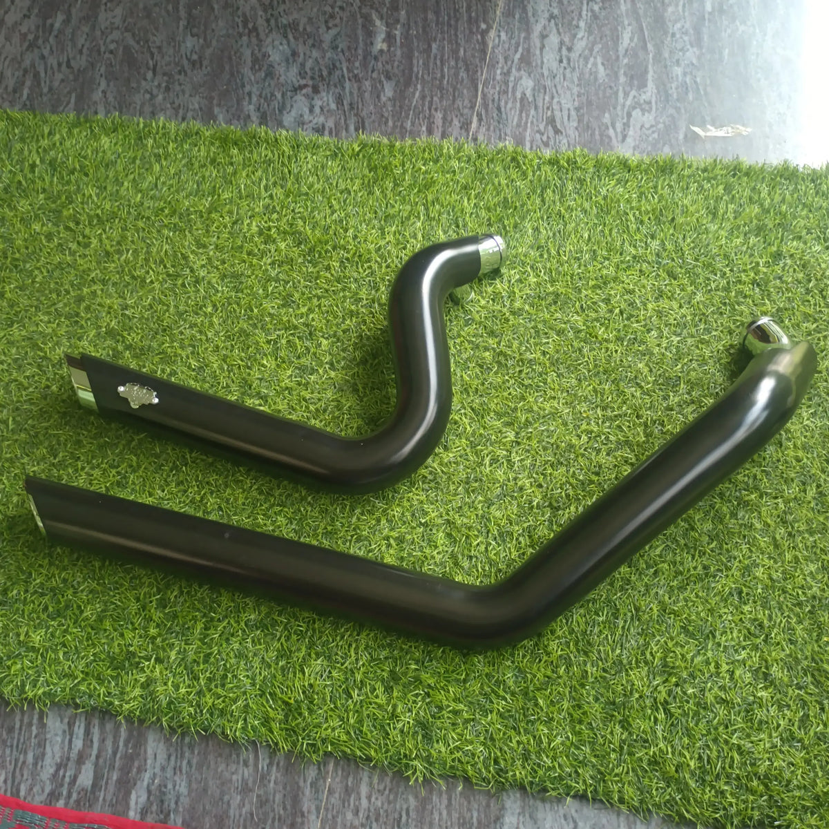 Vance And Hines Shortshots Staggered Exhaust For Harley-Davidson iron 883