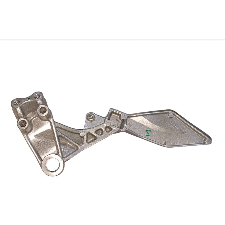 Duke 200 Front Left Footrest Brakcket